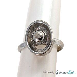 Modernist Dot in Oval Adjustable Silver Tone Ring